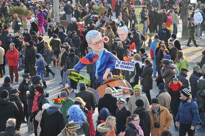 Ingrandisci la foto
